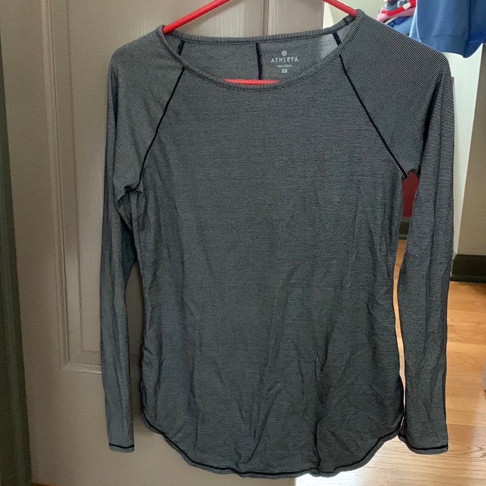 Athleta Long Sleeve Shirt XS